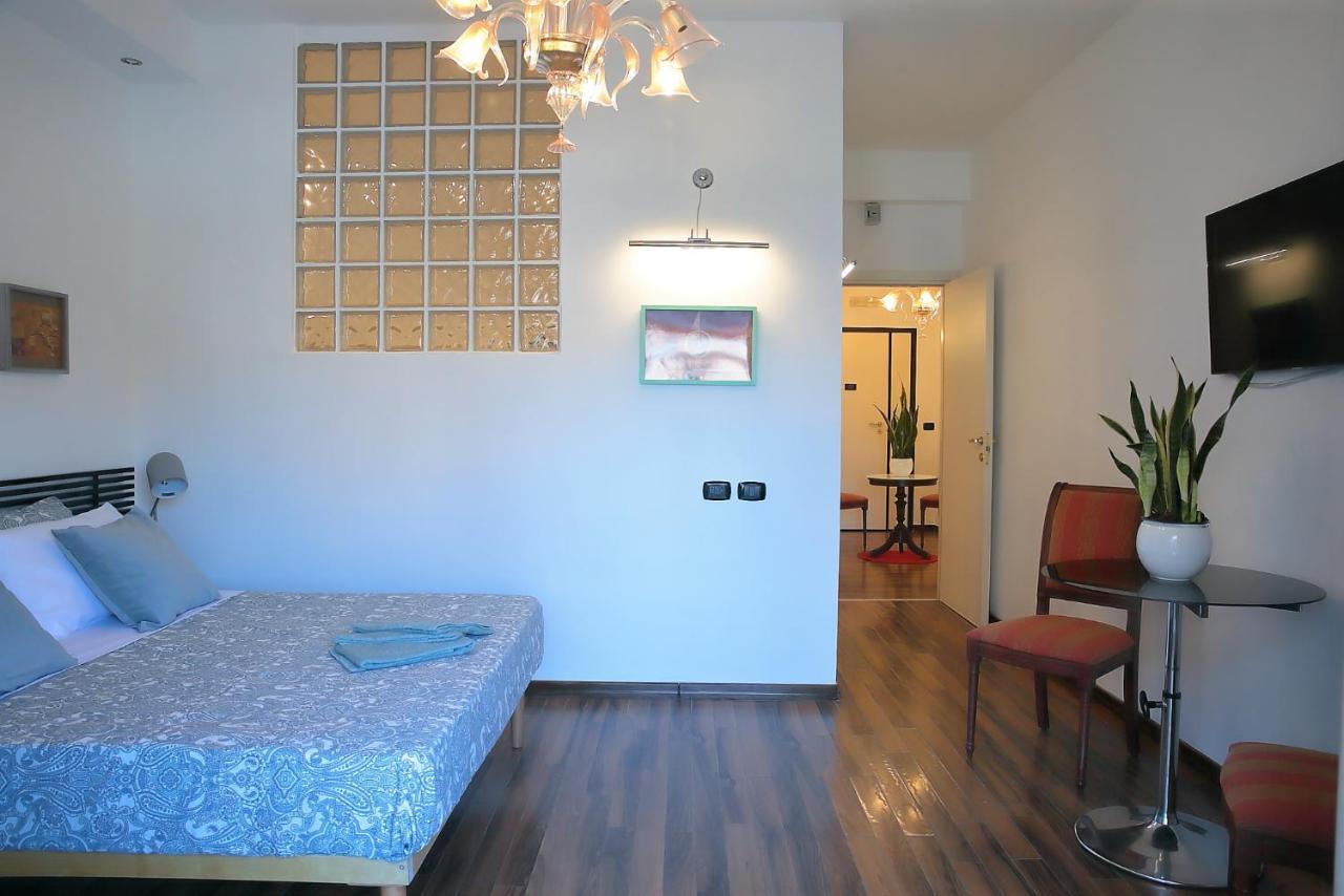 L.T. Savoia Palace & Cavour C.L. Hotel Bari Ngoại thất bức ảnh